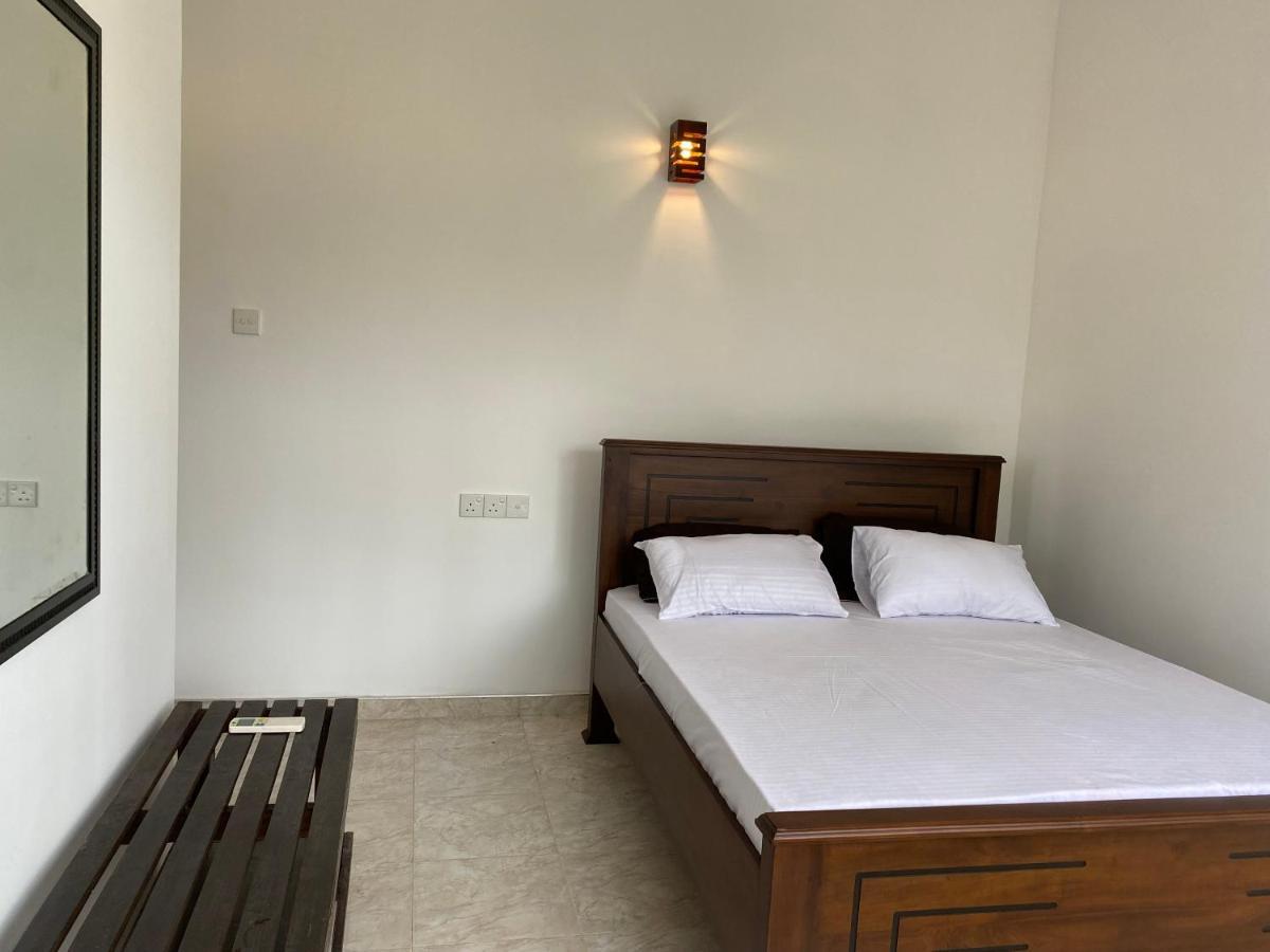 Aramba Resort Dondra Екстериор снимка