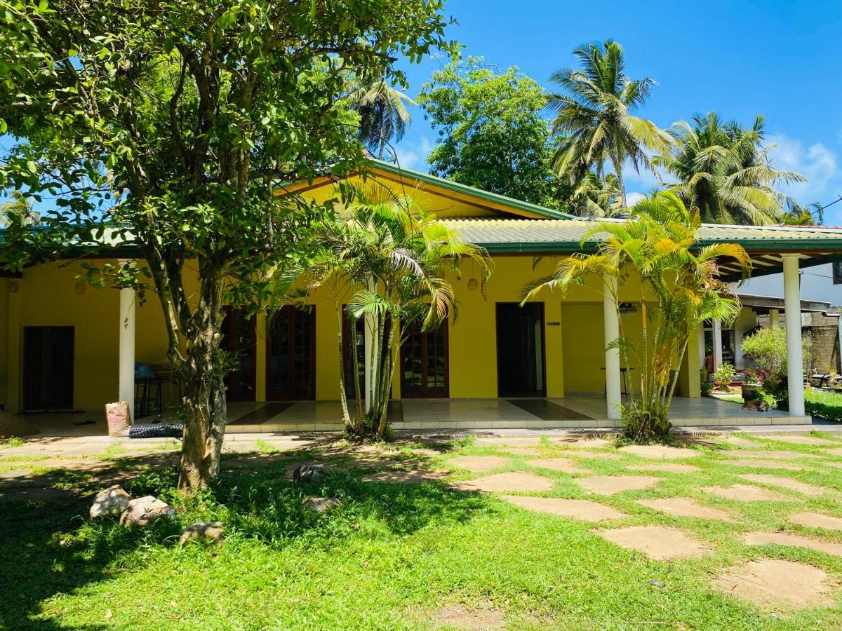 Aramba Resort Dondra Екстериор снимка